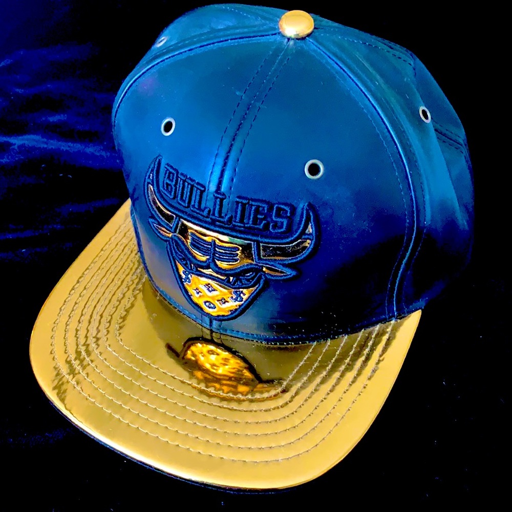 BULLIES HIp Hop Black&Gold Pleather SnapBack